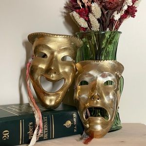 Vintage Drama Mask Wall Hanging Set